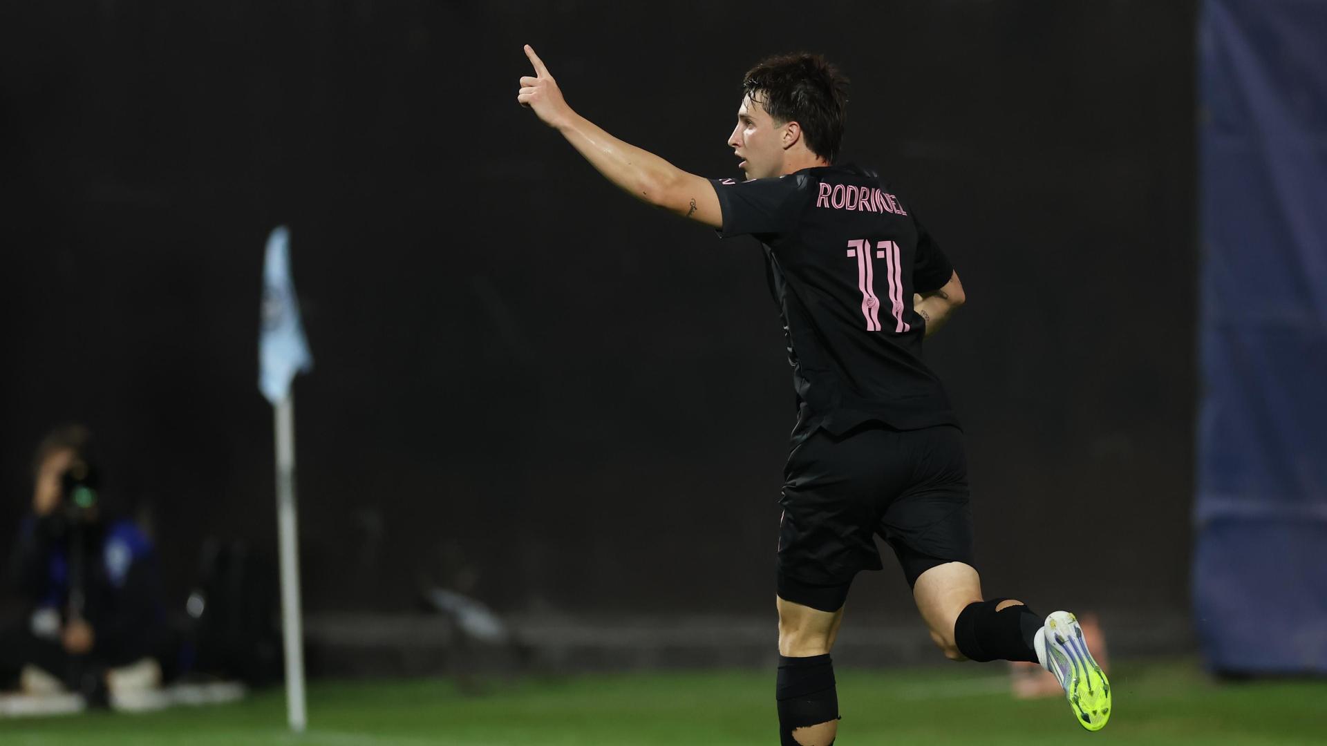 Messi's assist sets up Baltasar Rodríguez for a goal