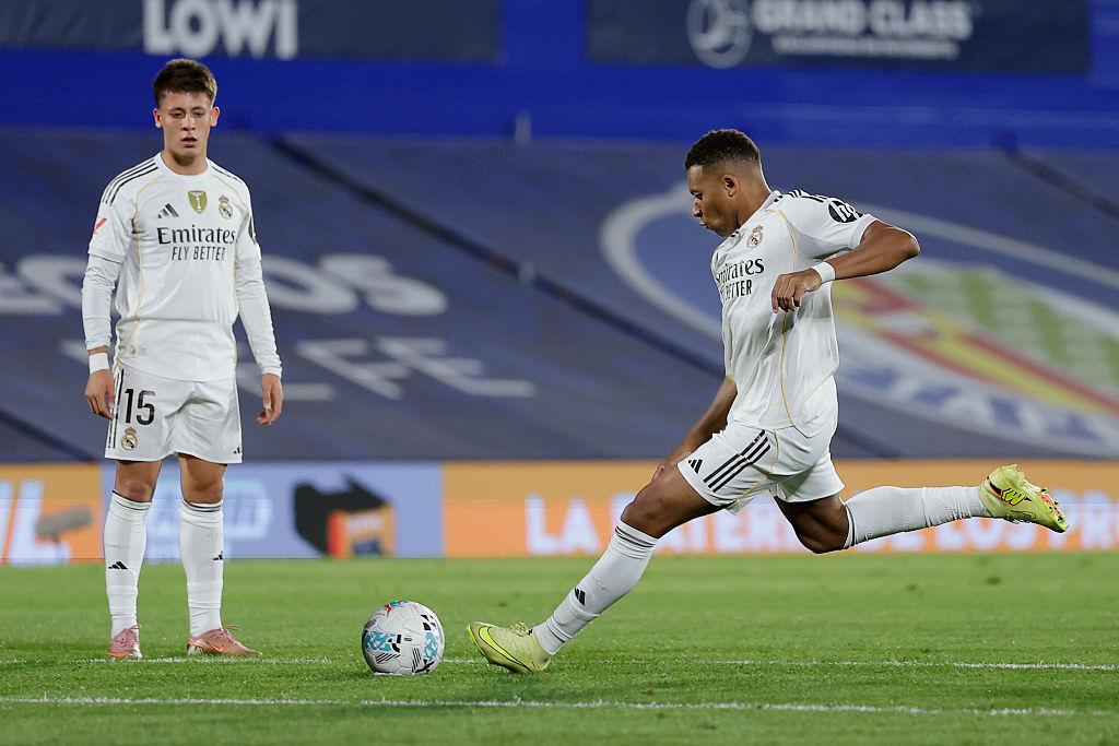 Real Madrid edge past 9-man Getafe (via Fancode)