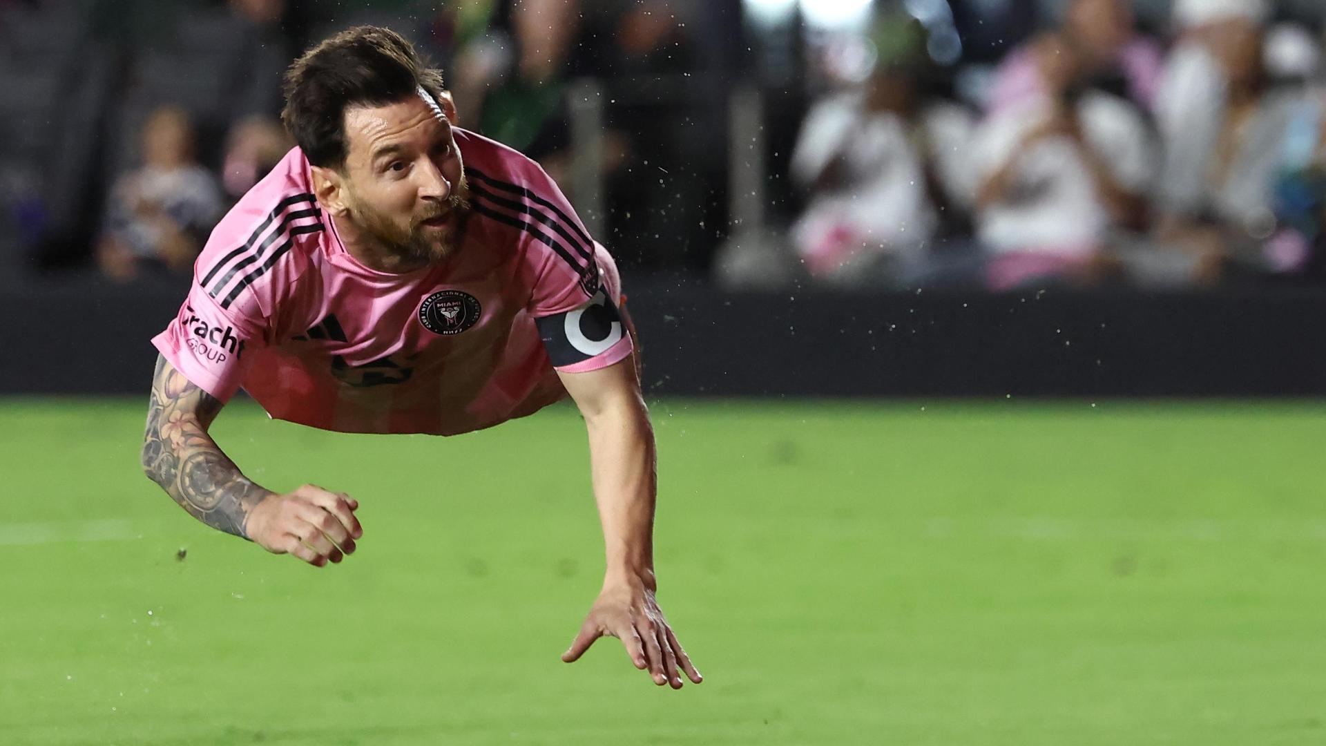 Messi scores diving header to put Inter Miami in front