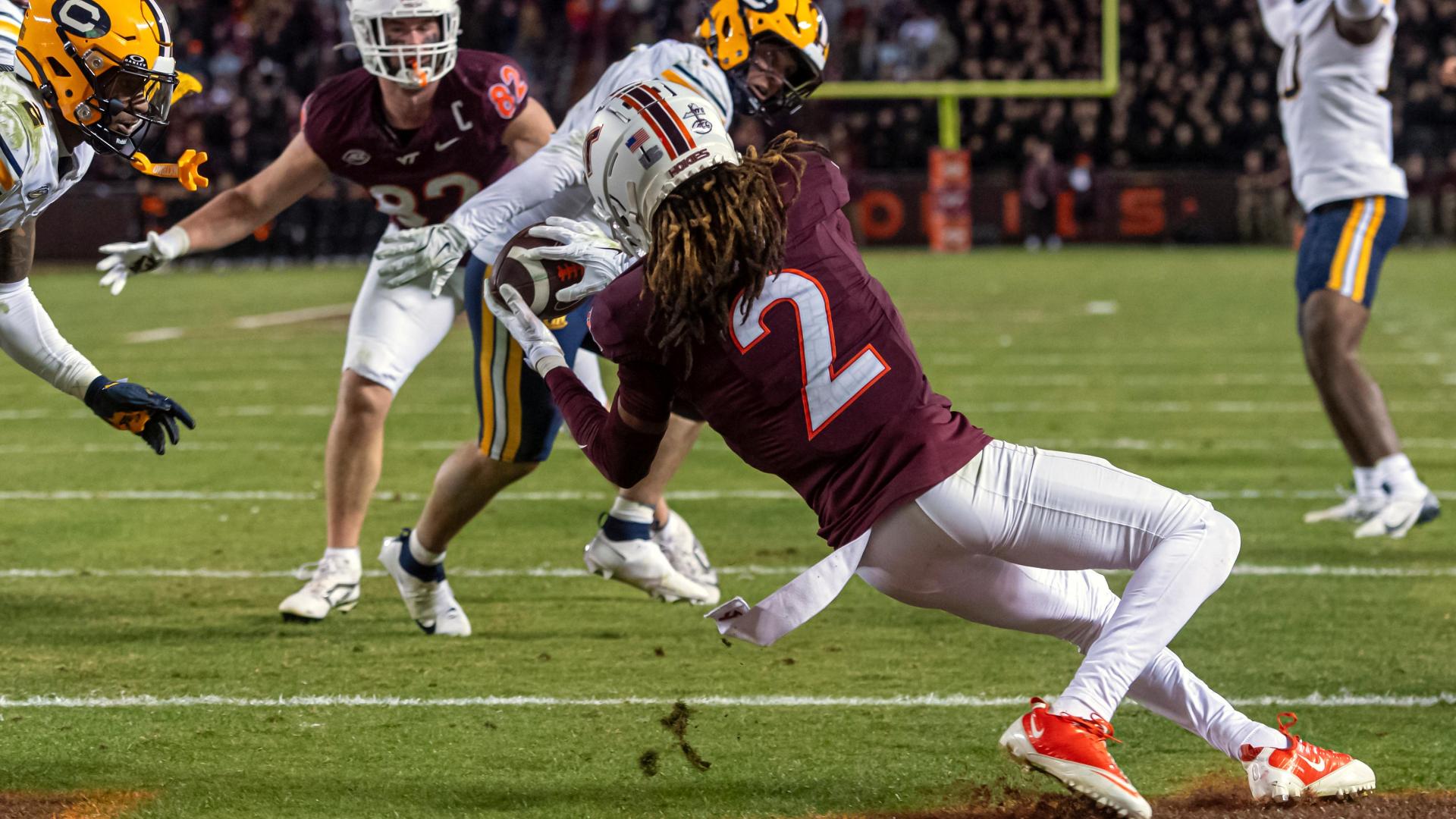 Takye Heath reels in go-ahead TD for Virginia Tech in 2OT