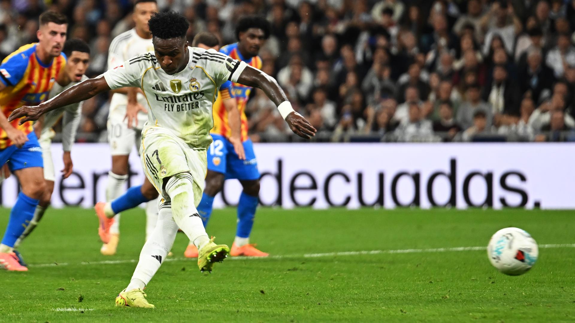 Vinicius Junior takes over Real Madrid penalty duties and misses