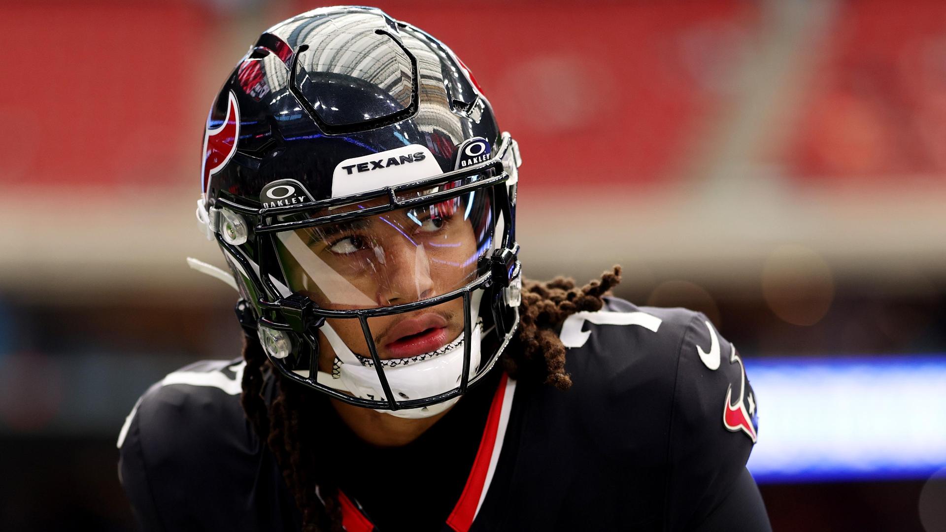 C.J. Stroud exits game after scary collision