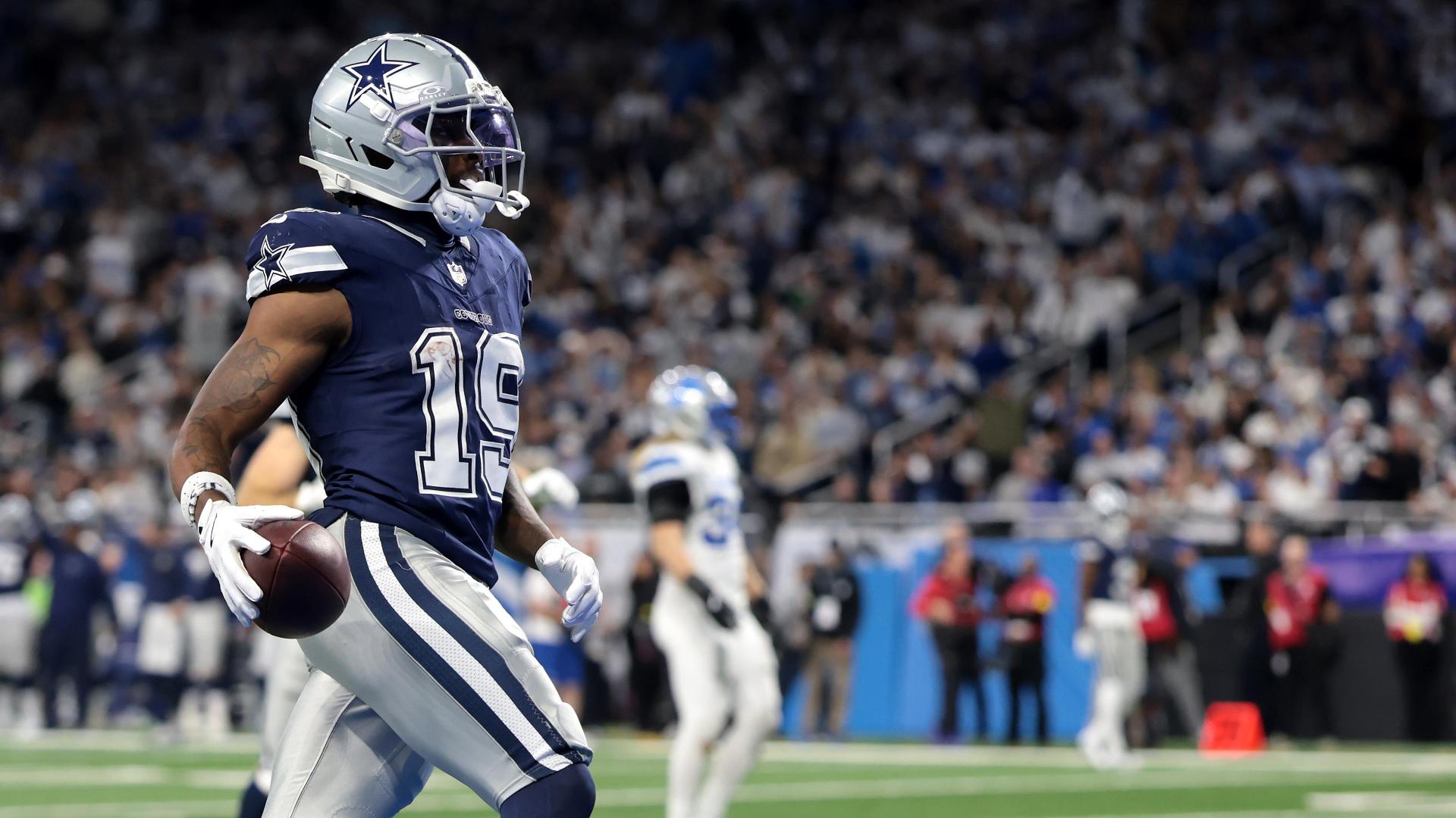 Ryan Flournoy left wide open for a Cowboys TD