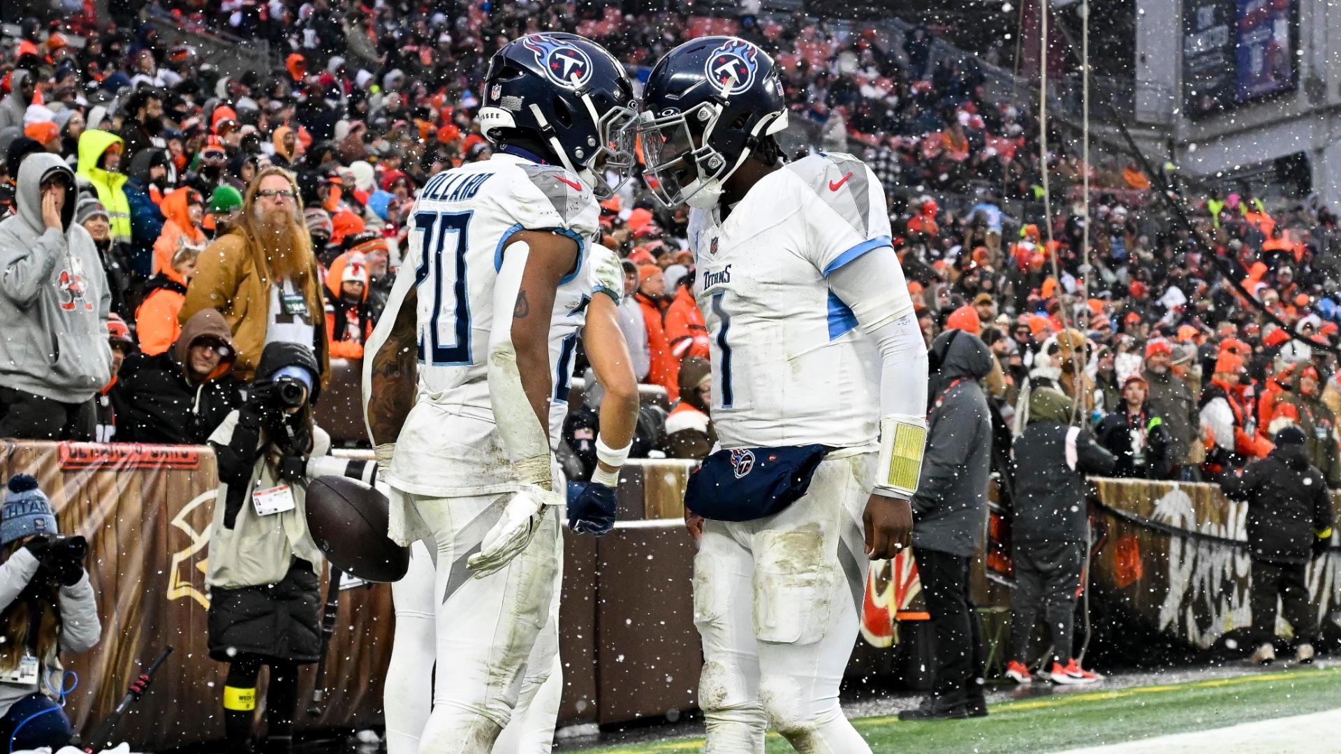 Tony Pollard's second TD put Titans on top