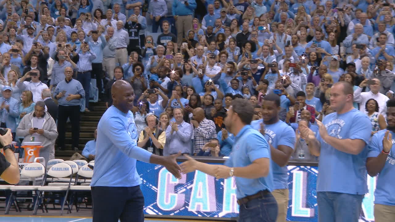 Michael Jordan Announces Unc Football Team Will Wear Jumpman Watch Espn
