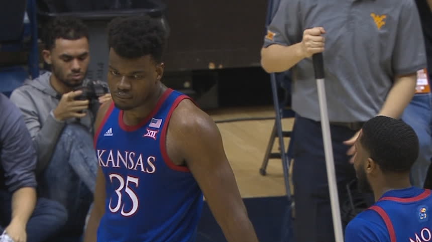 Azubuike gets clutch block late in the 2nd half