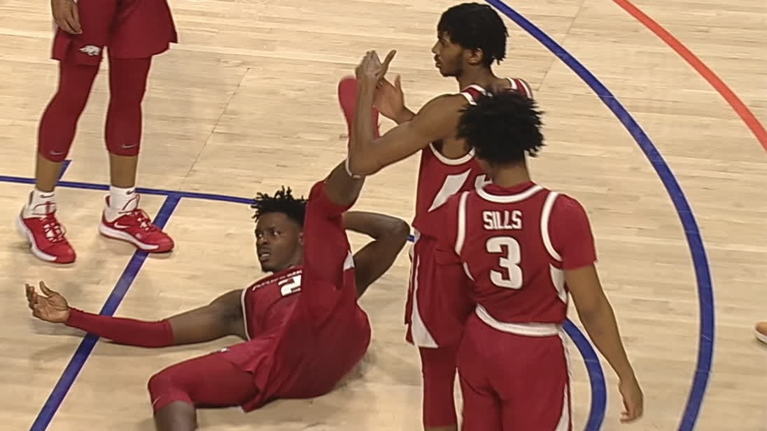 Arkansas Bailey Performs Oscar Worthy Flop Watch Espn