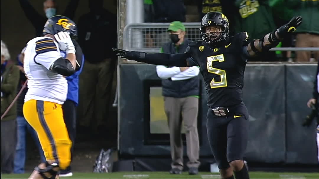 Oregon gets huge fourth-down stop to win the game