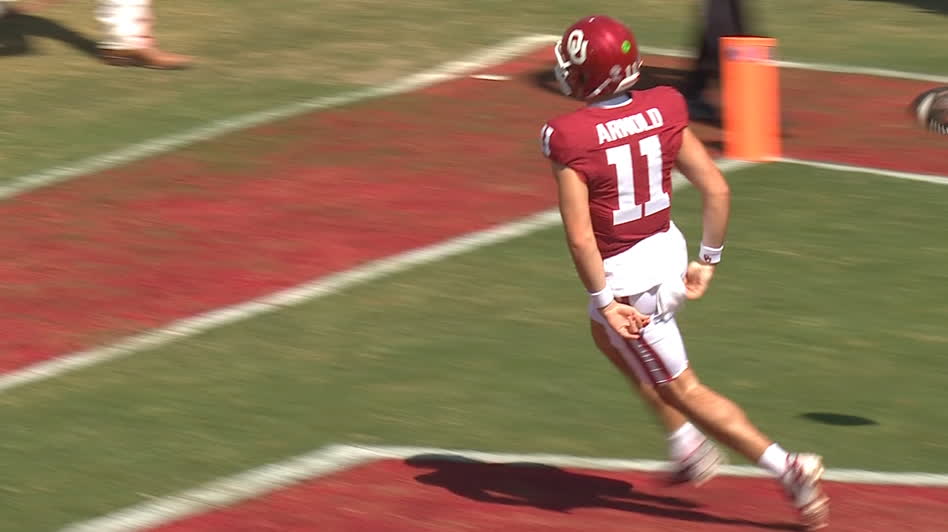 Jackson Arnold keeps it himself for Oklahoma TD