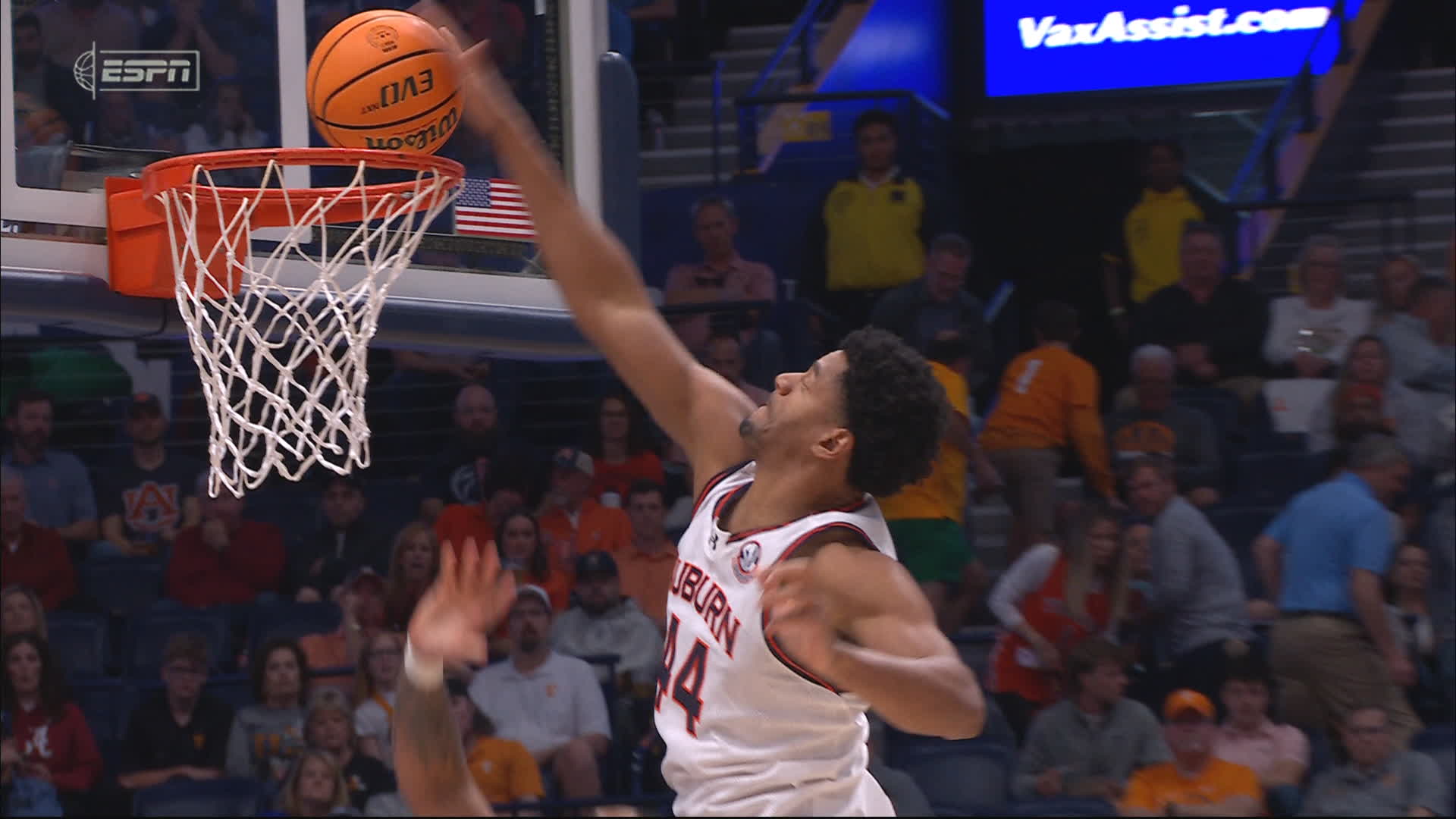 Oh no! Dylan Cardwell's block attempt results in and-1 into own basket