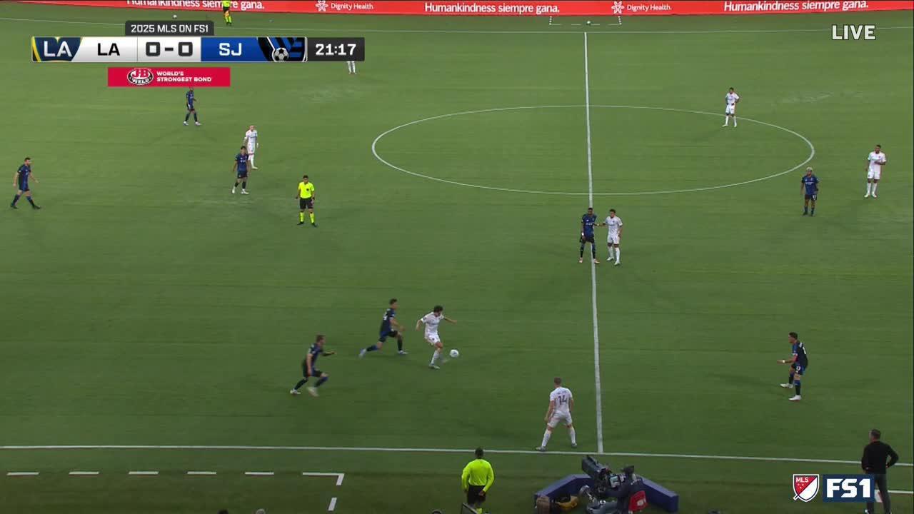 Ian Harkes hits the frame
