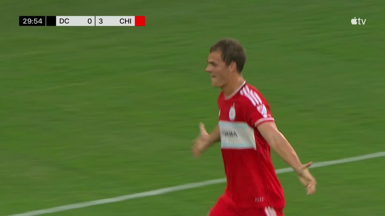 Tom Barlow finishes off rapid counterattacking goal for Chicago Fire