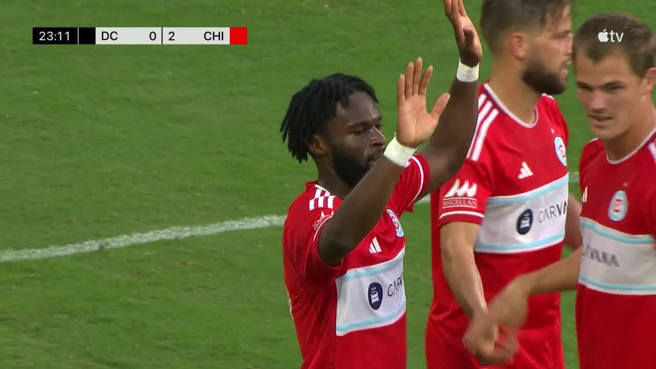 Jonathan Bamba doubles Chicago Fire's lead from tight angle