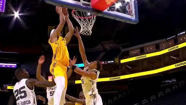 Lakers win after Darius Bazley's go-ahead putback jam
