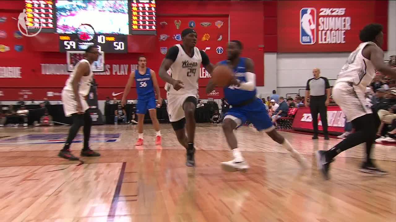 Skal Labissiere rises over defender for ridiculous putback slam