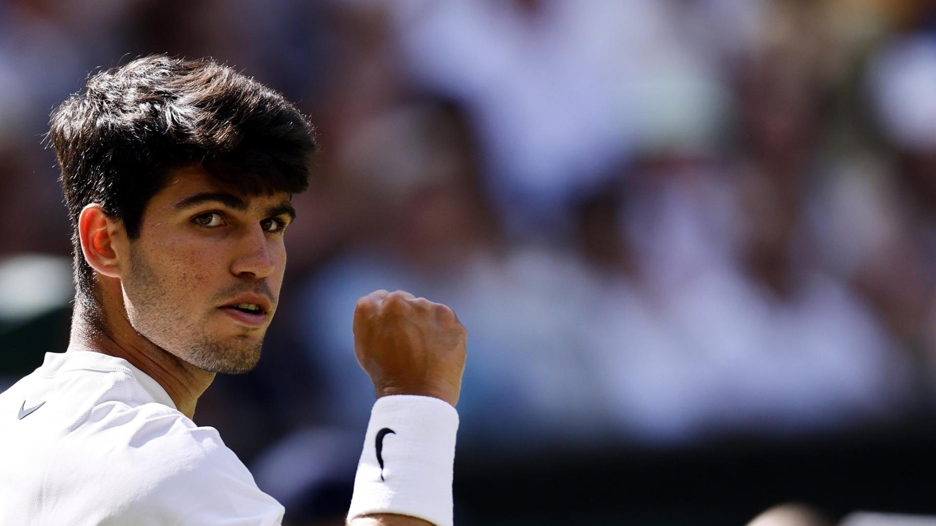 Alcaraz takes first set in spectacular style