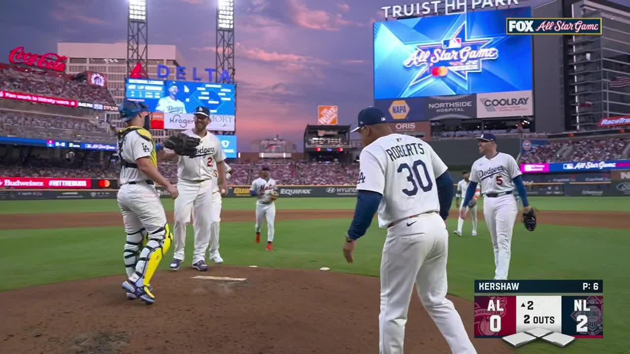 Clayton Kershaw exits to standing ovation in potential final ASG