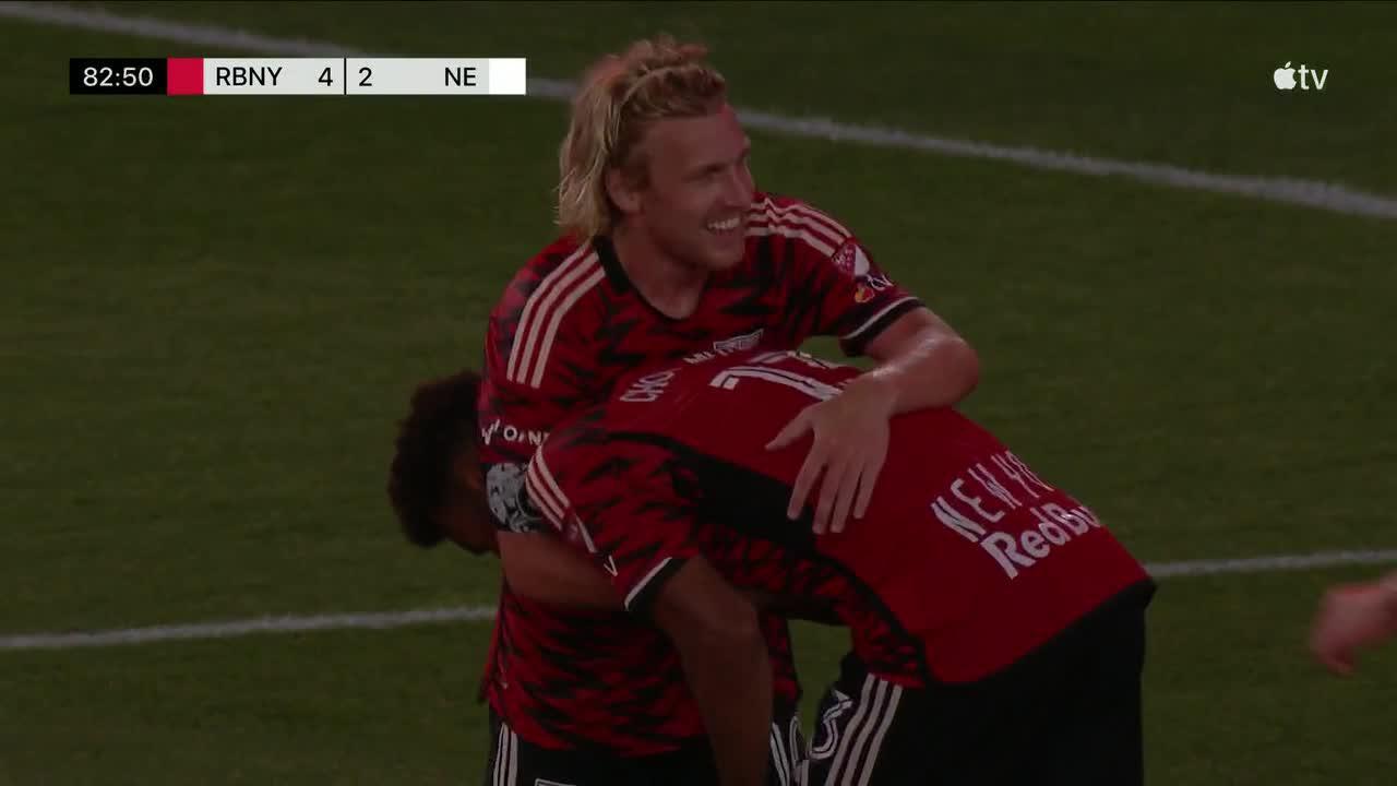 Eric Maxim Choupo-Moting gets on the scoresheet for New York Red Bulls