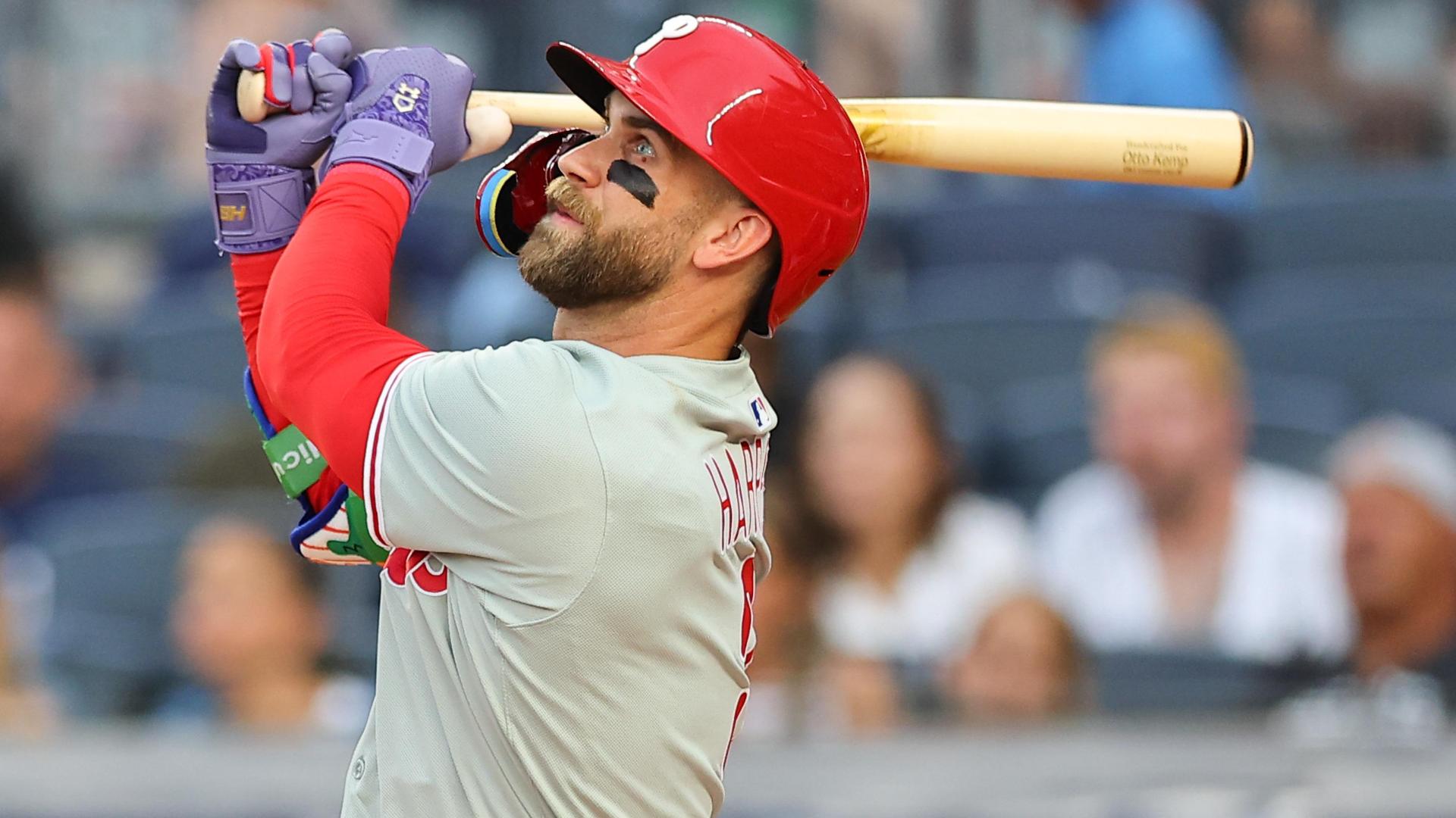 Bryce Harper ropes a homer for Phillies