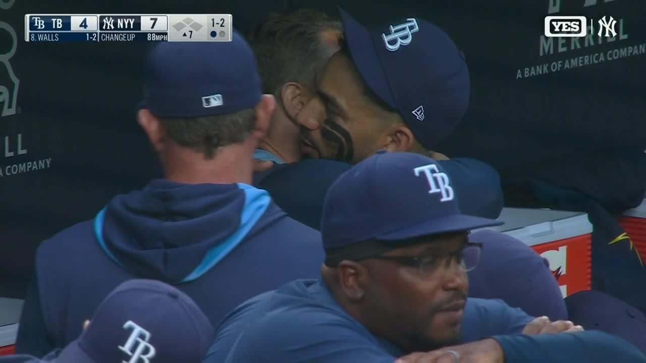 José Caballero shares heartfelt hugs after trade to Yankees