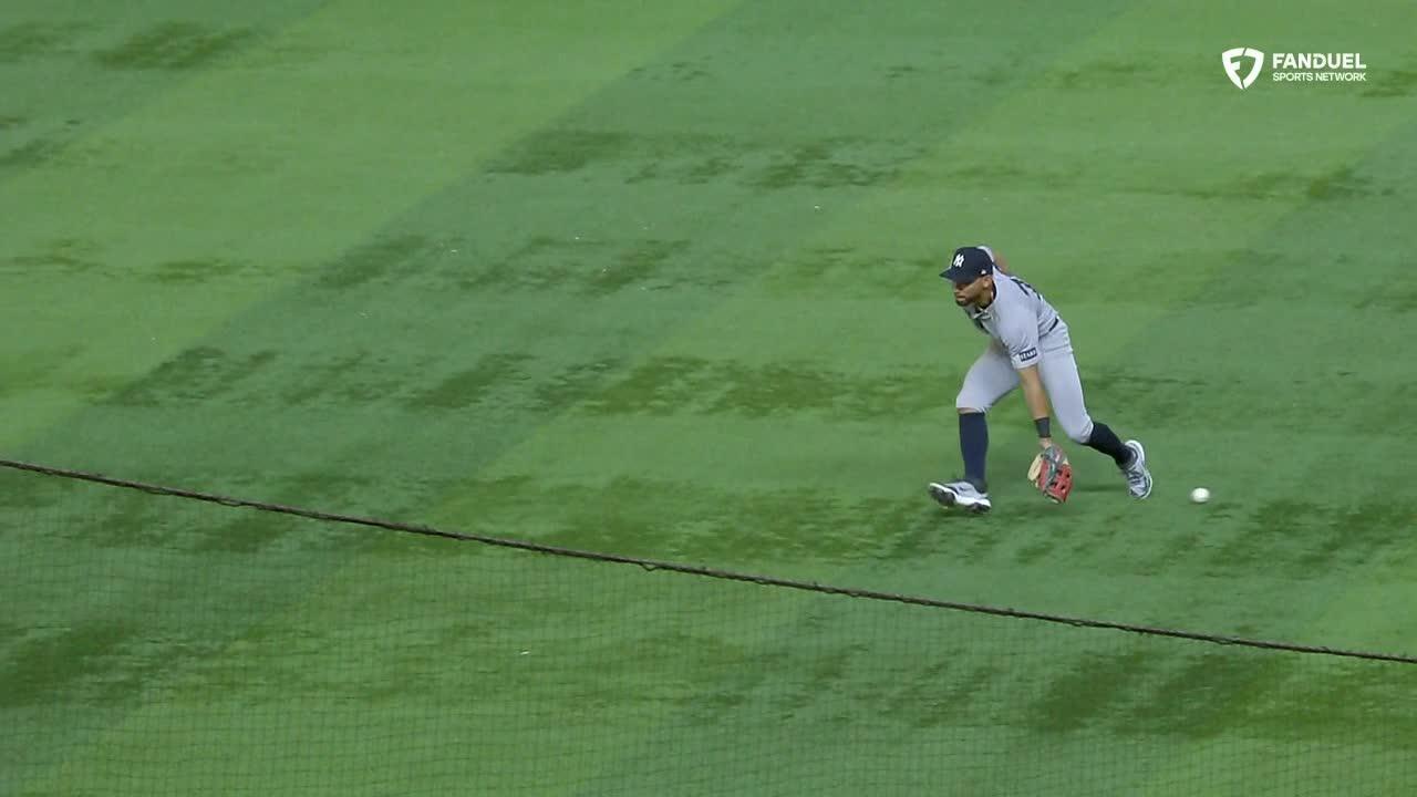 Jose Caballero makes a costly error in Yankees debut to tie score at 12