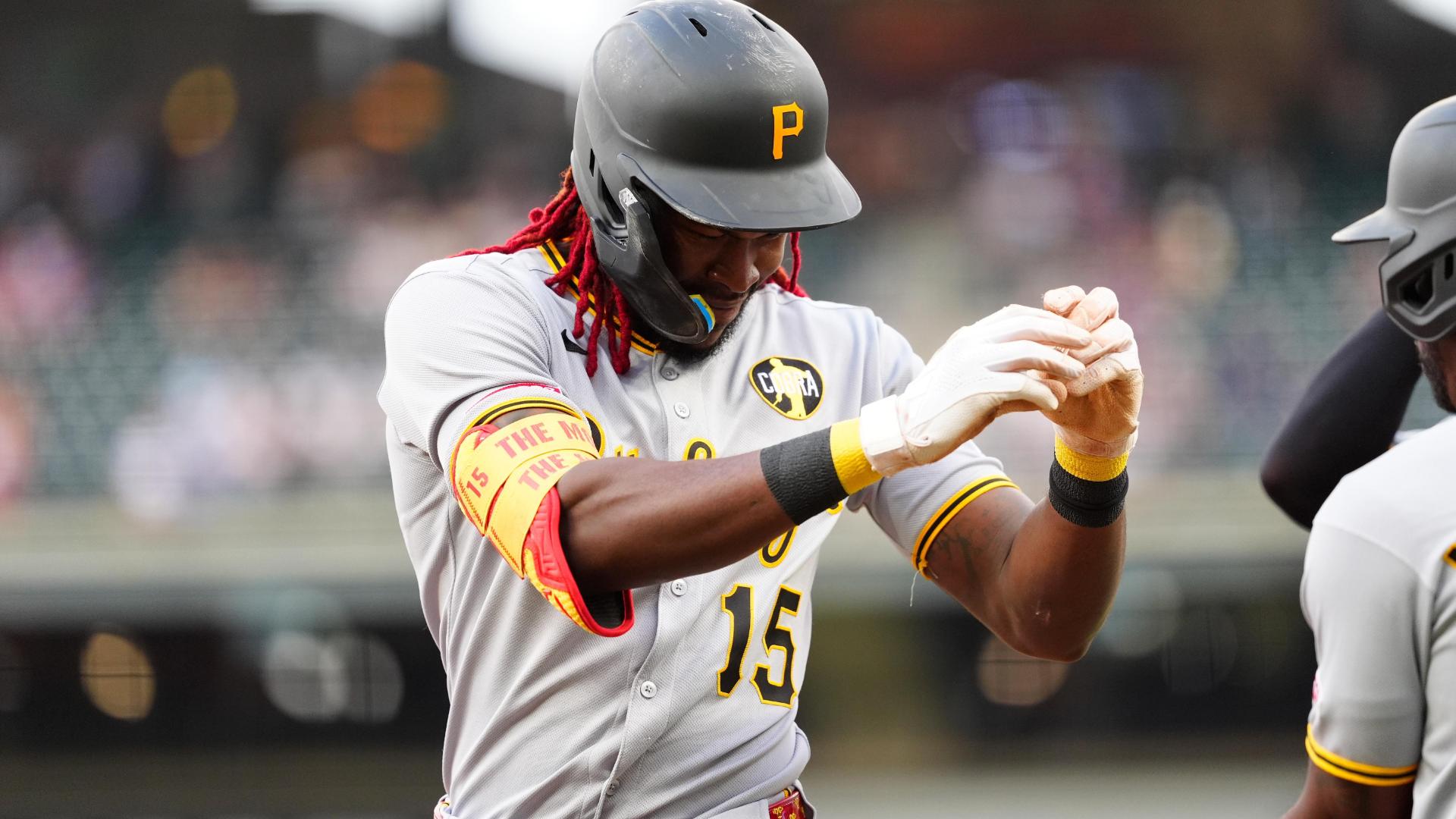 Oneil Cruz puts on a show with 450-foot grand slam and rocket throw