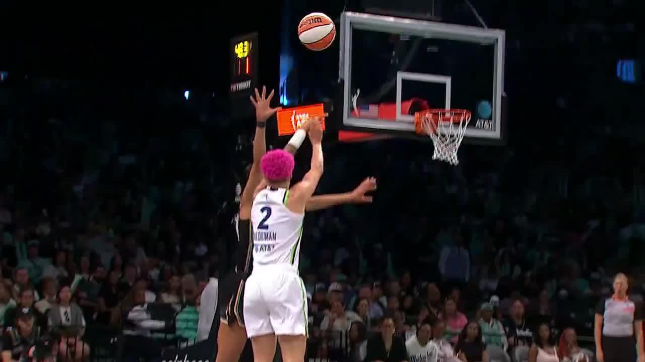 Natisha Hiedeman nails the 3