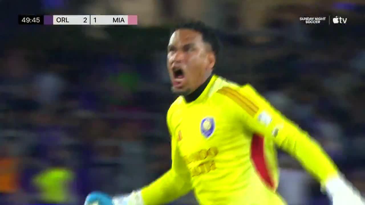Luis Muriel scores goal for Orlando City SC