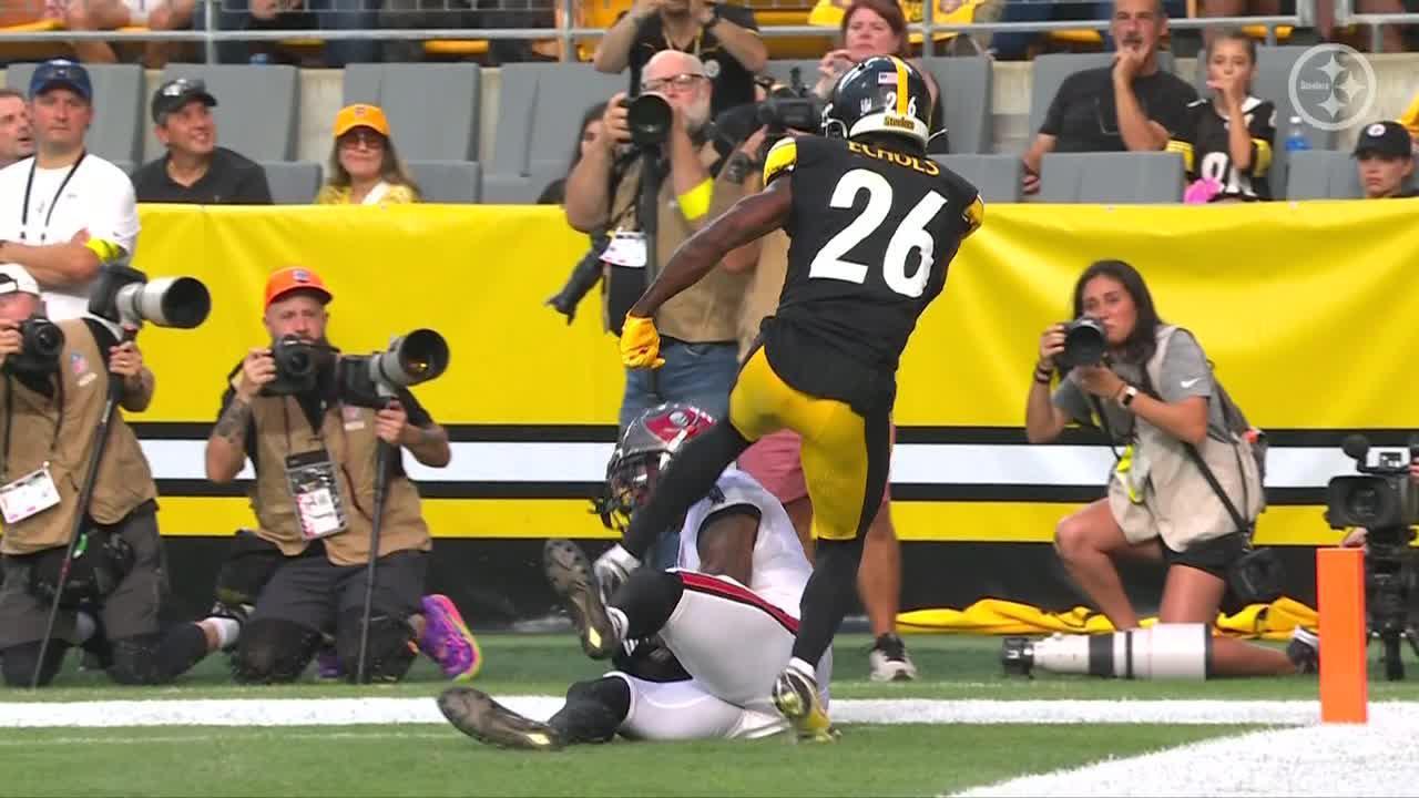 Emeka Egbuka makes a tough play for his first preseason TD