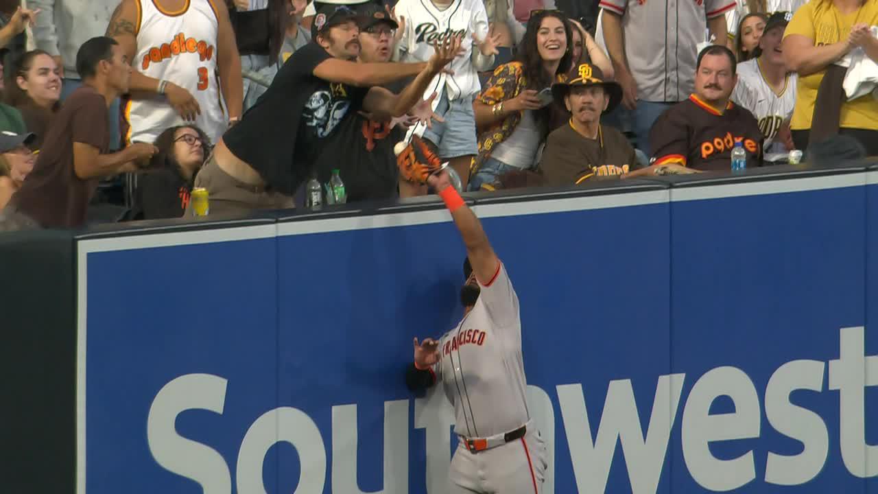 Shildt ejected after Padres' homer wiped out for spectator interference