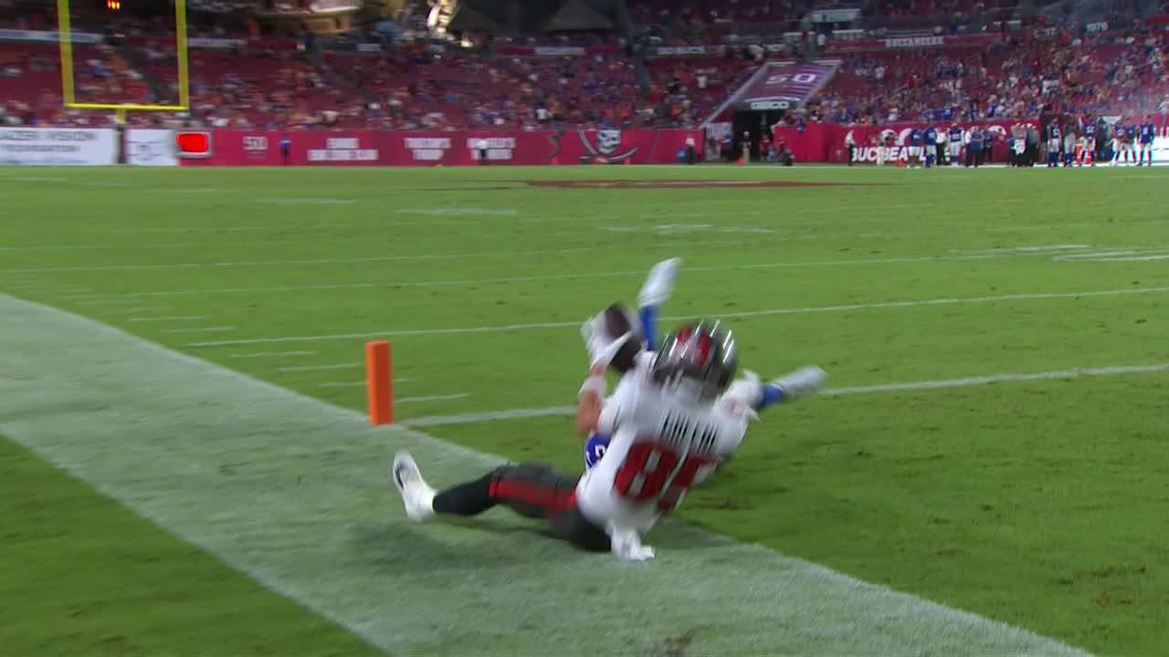 Connor Bazelak finds Garrett Greene for Bucs TD