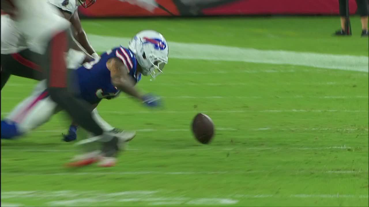 Zy Alexander forces fumble vs. Buccaneers