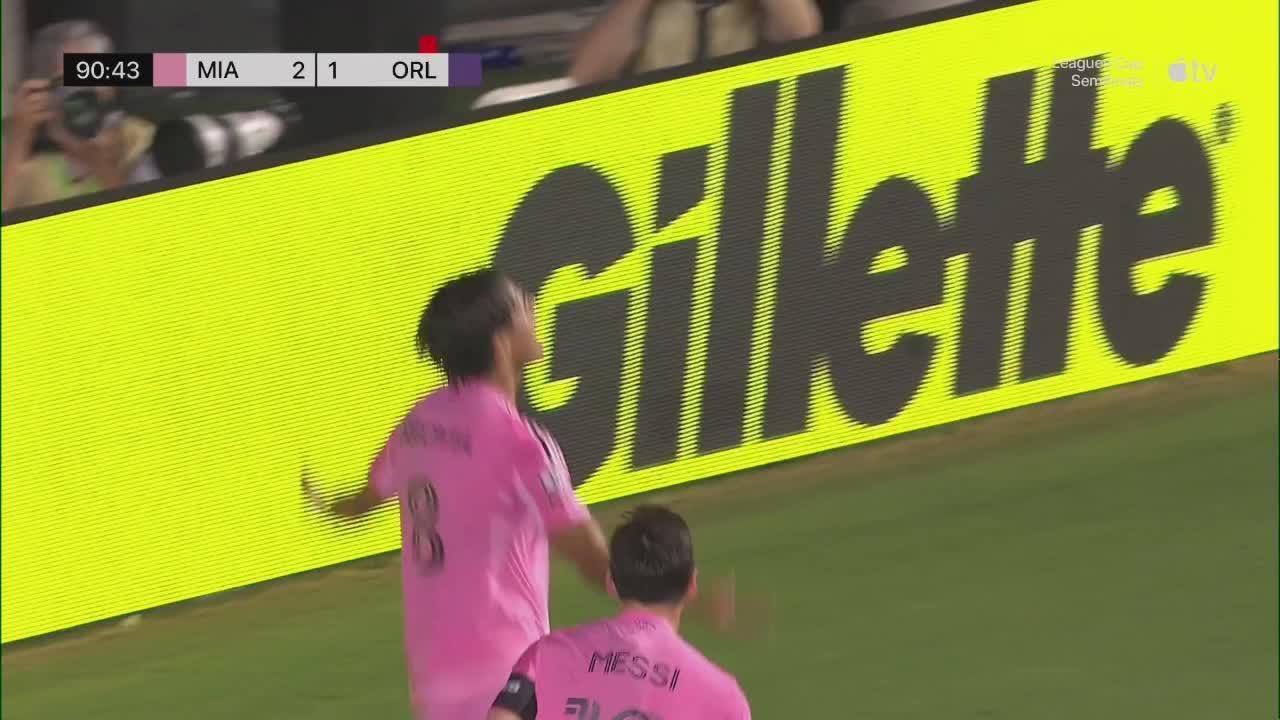 Telasco Segovia scores in the 90 + 1'