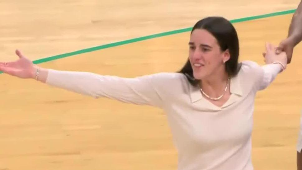 Caitlin Clark not happy with late-game officiating