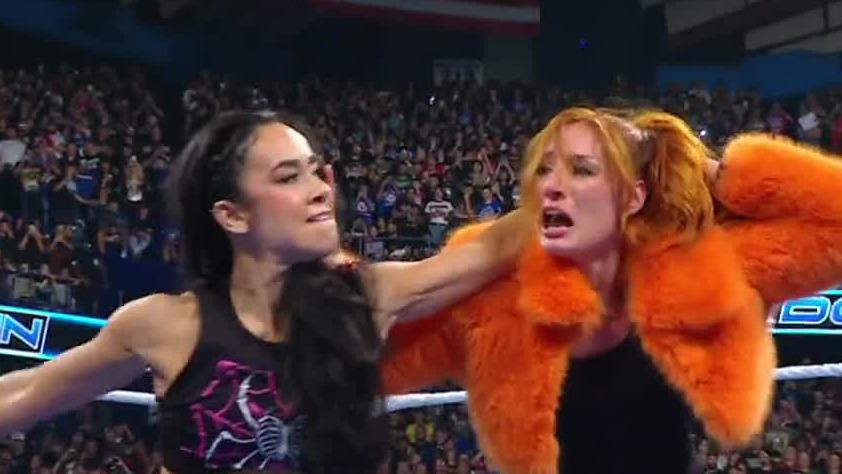 AJ Lee makes triumphant return to WWE