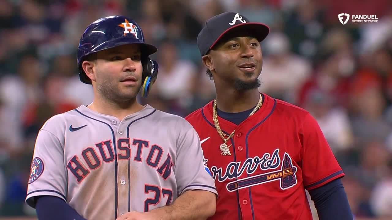 'Who's taller?' Albies shares funny moment with Altuve