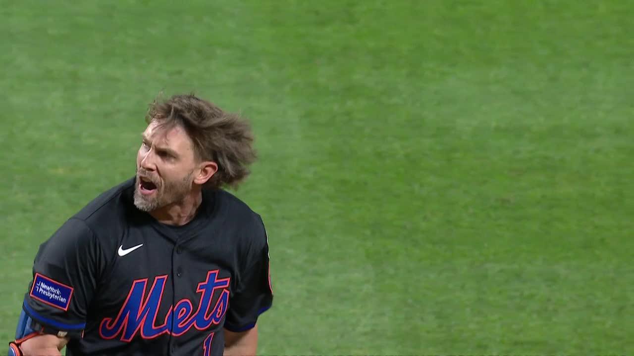 McNeil ejected after called strike 3 vs. deGrom