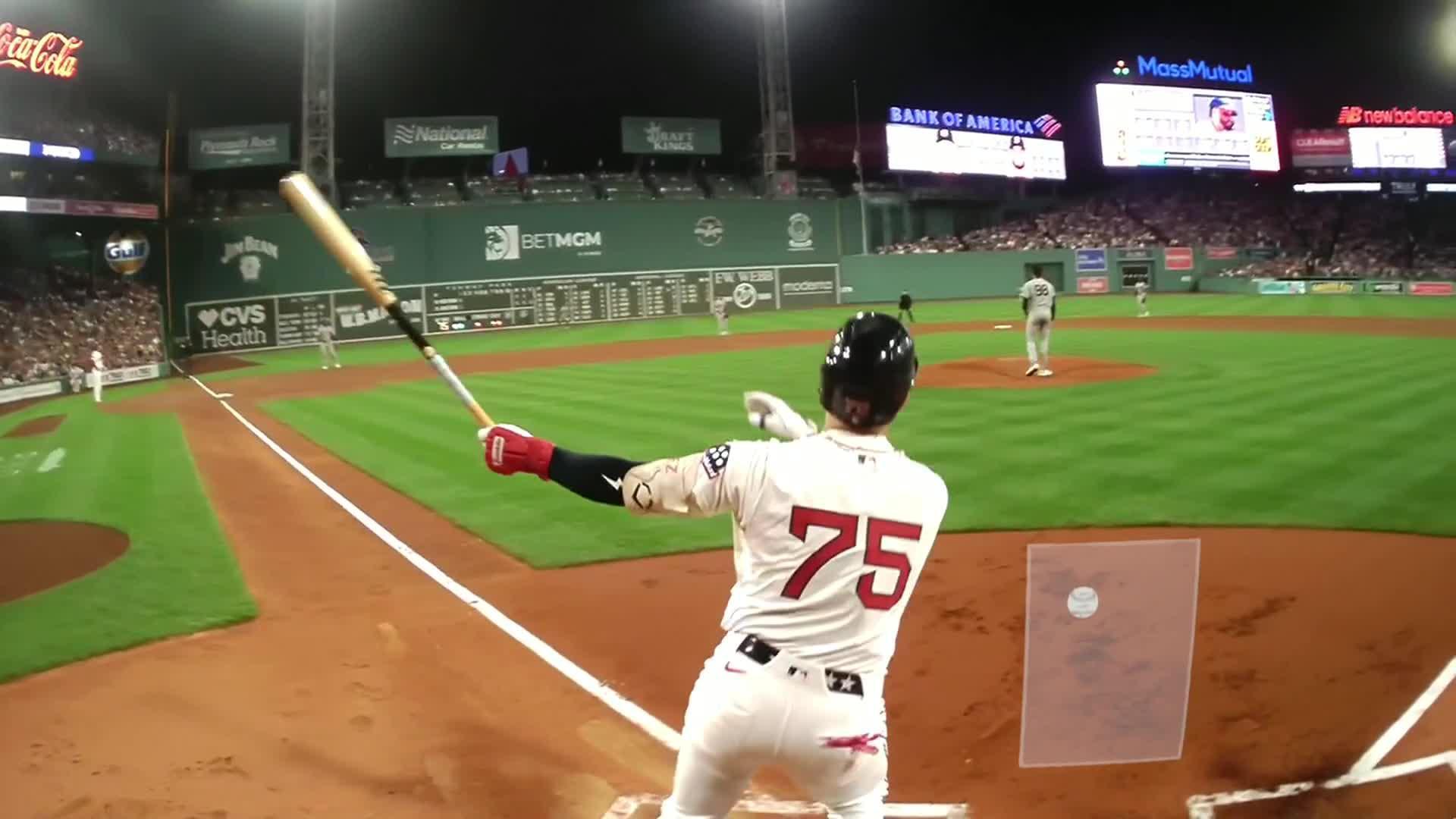 Carlos Narvaez cranks HR