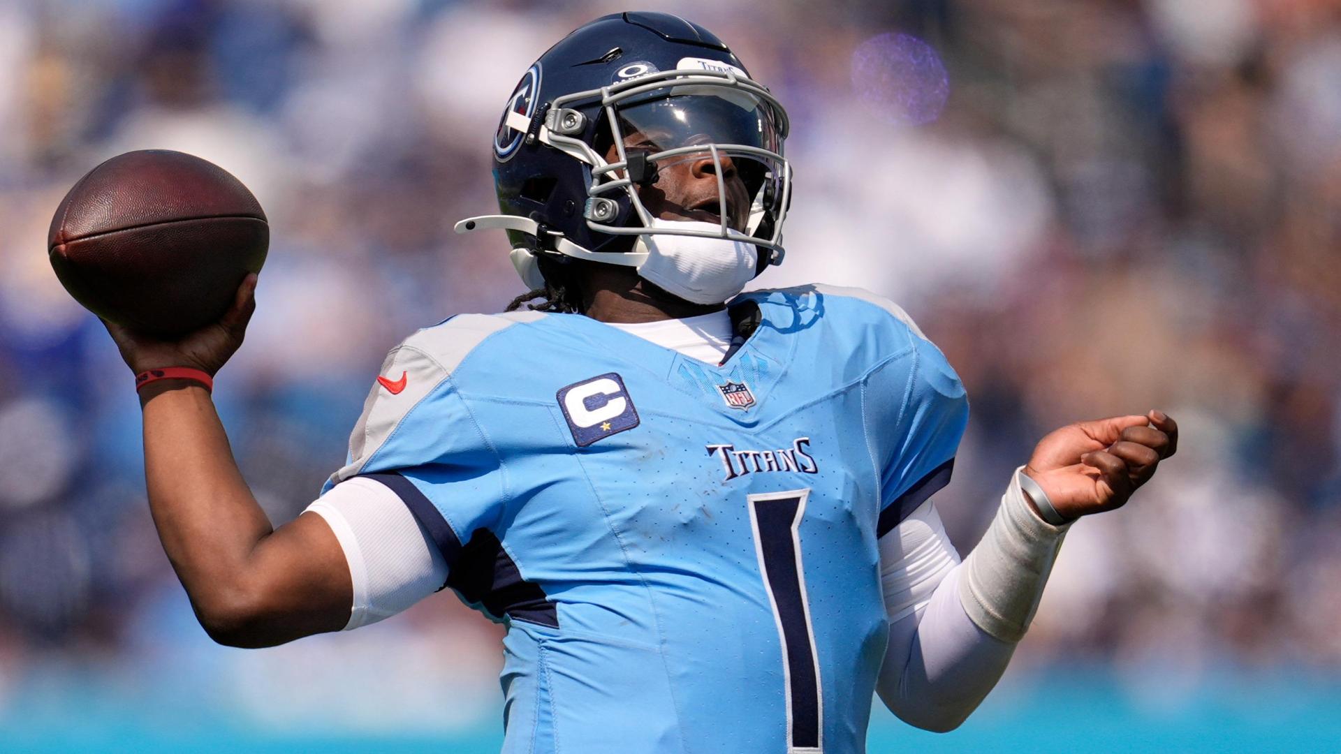 Cam Ward avoids pressure, throws outrageous 1st NFL TD pass
