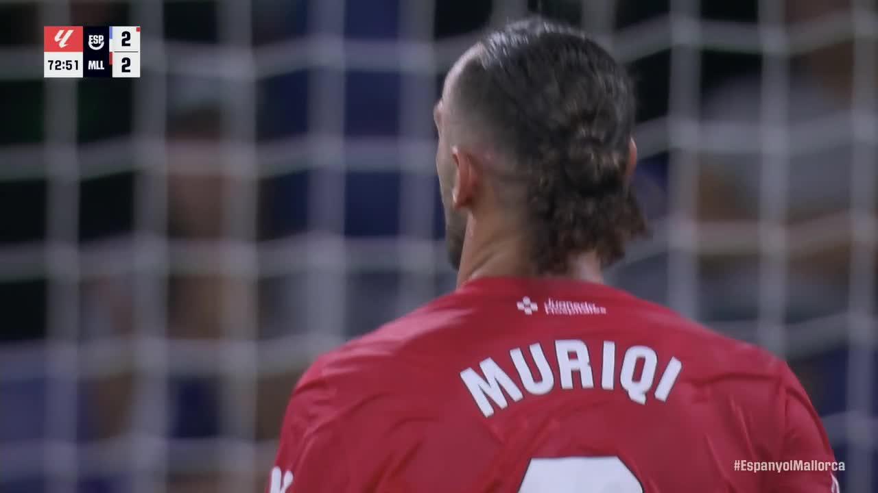 Marko Dmitrovic makes a great save
