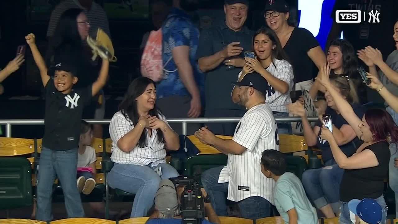 Yankees fans get engaged at game vs. Twins