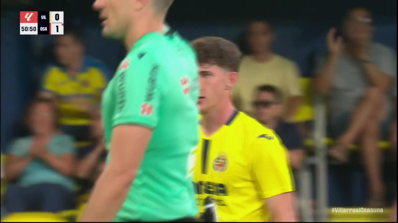 Sergio Herrera makes a great save