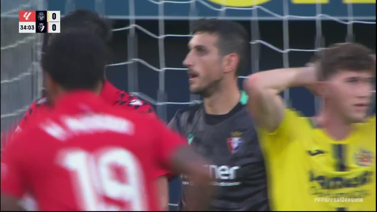 Sergio Herrera makes a great save