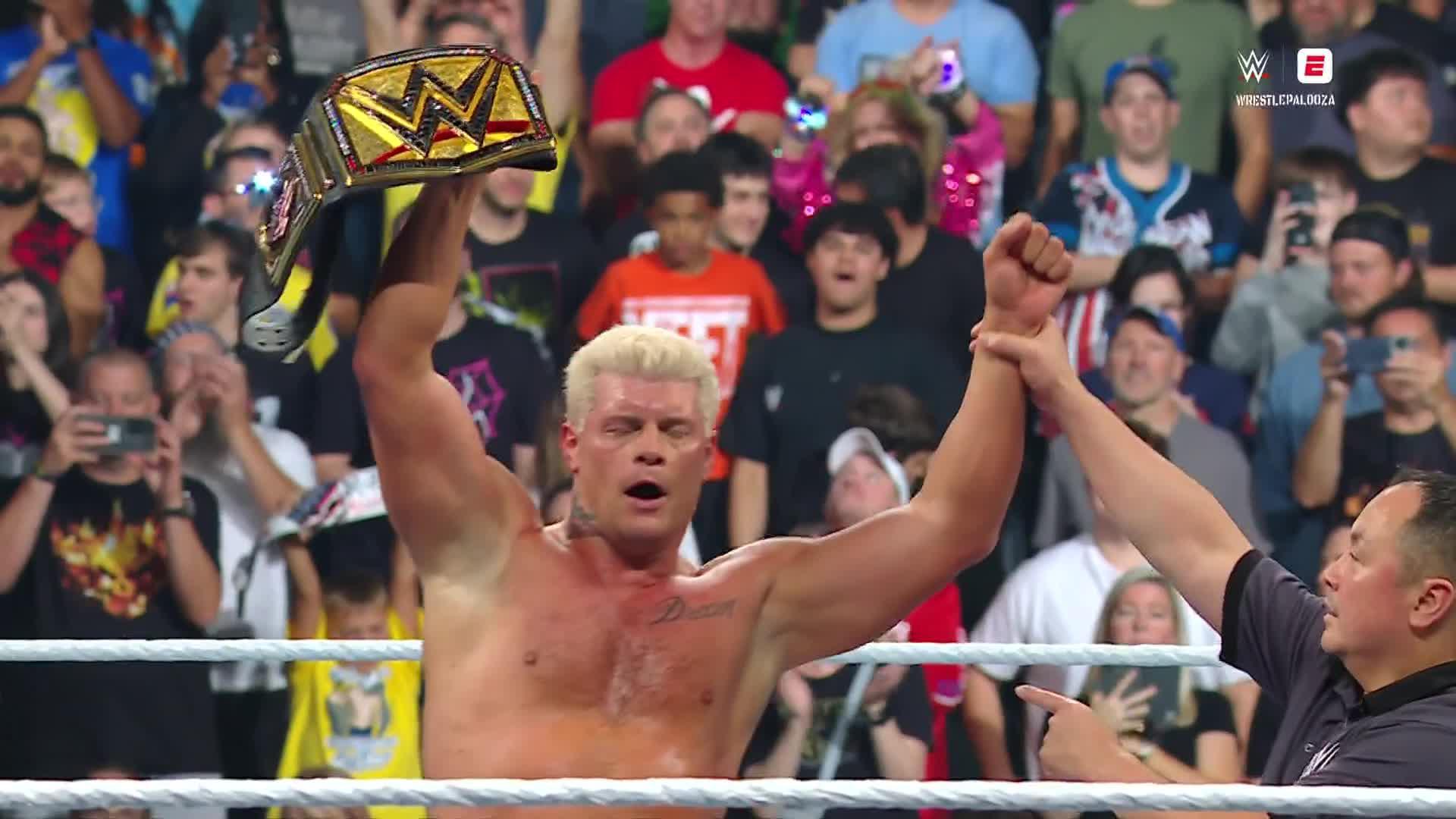 Cody Rhodes retains his WWE Championship