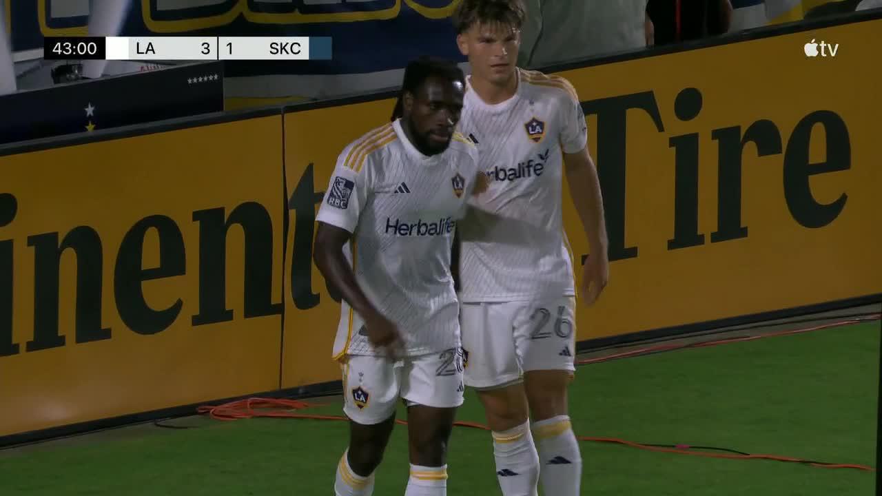 Joseph Paintsil completes his hat trick for the Galaxy