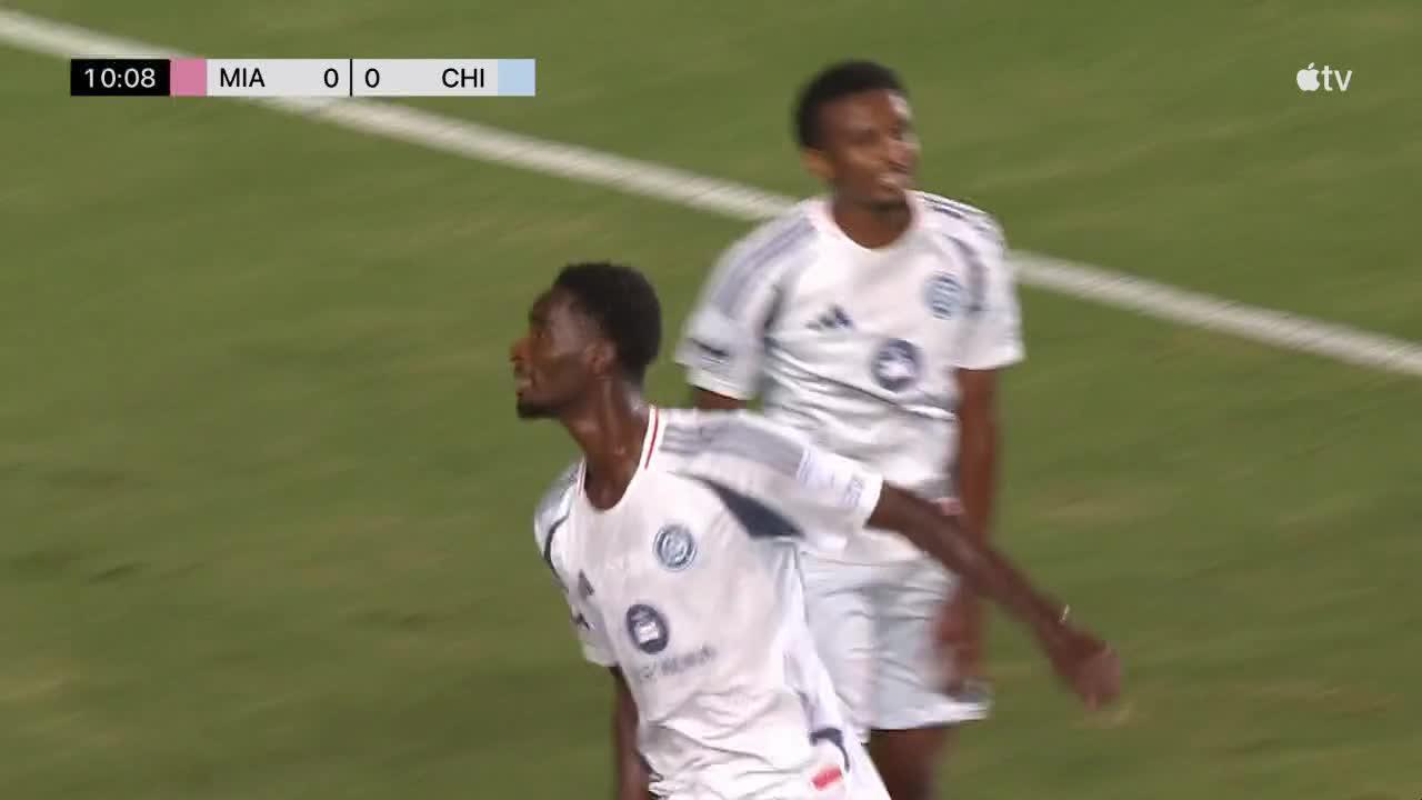 D'Avilla Dje Tah finds the back of the net for Chicago Fire FC