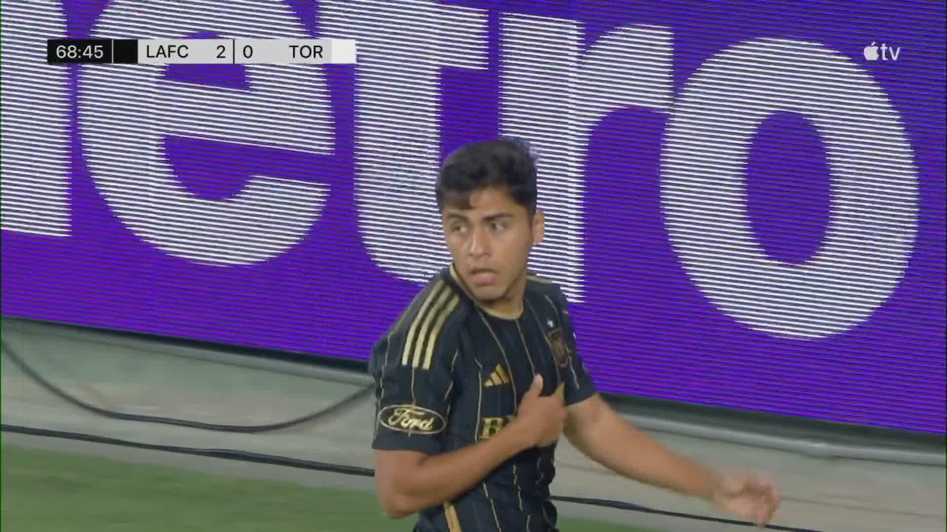 Frankie Amaya gets on the scoresheet for LAFC