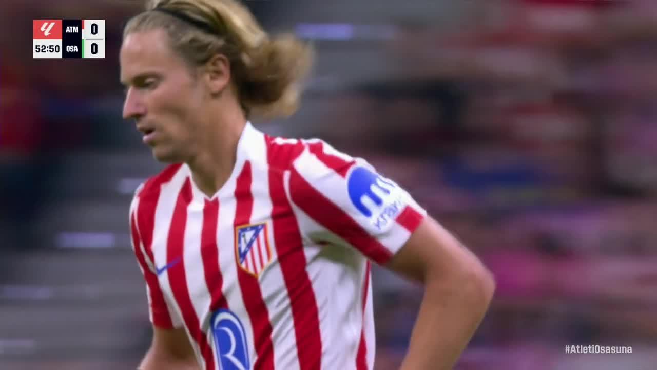 Sergio Herrera makes a great save