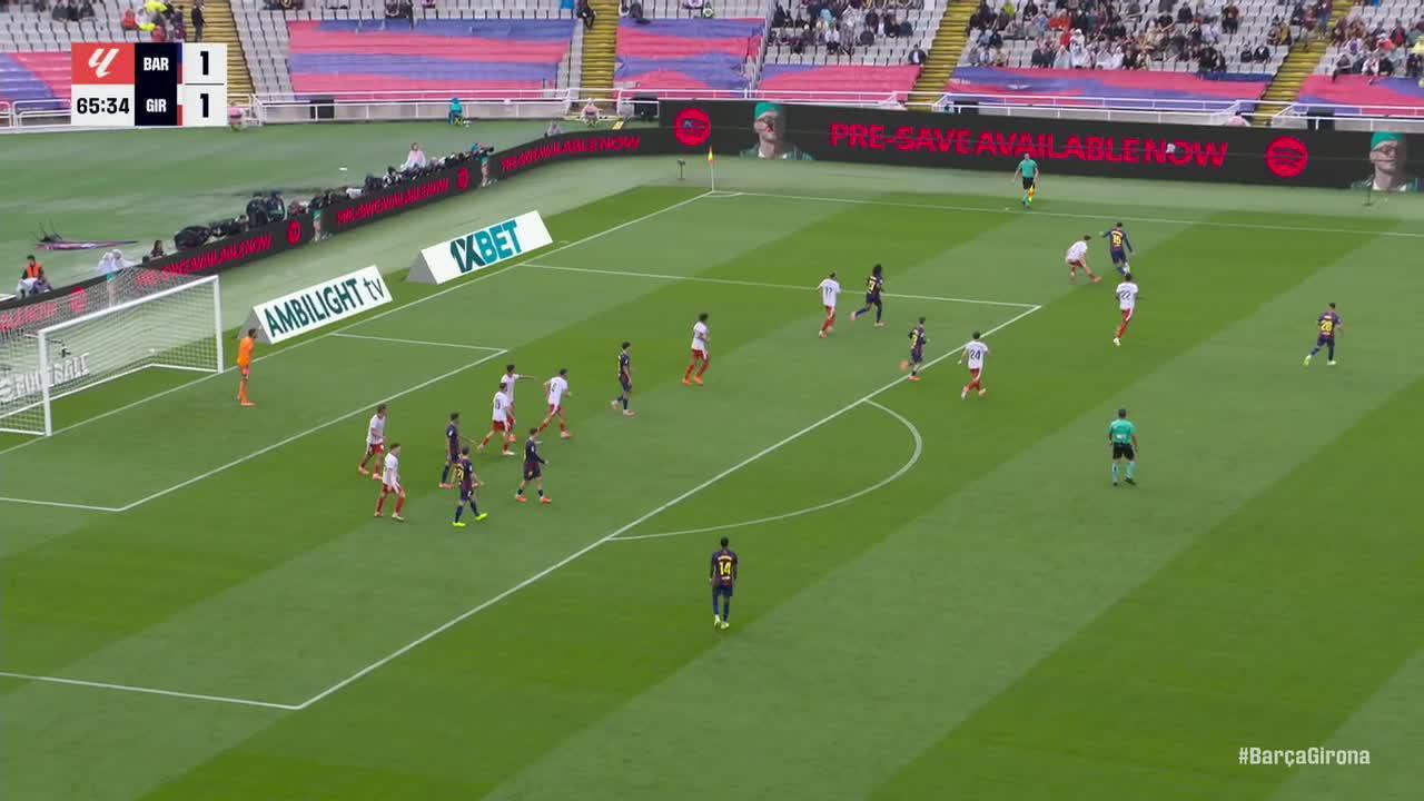 Paulo Gazzaniga makes a great save