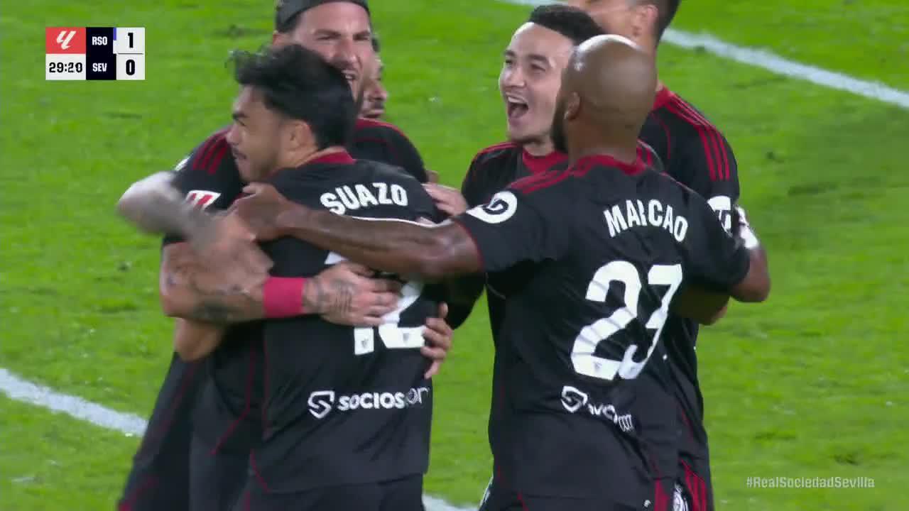 Nemanja Gudelj scores goal for Sevilla
